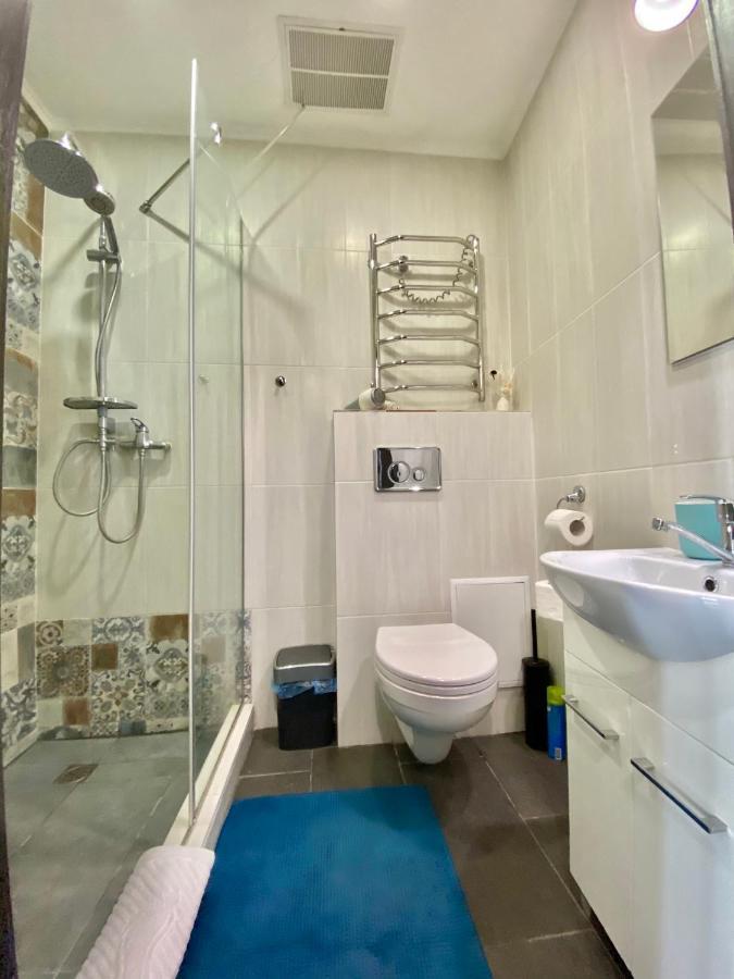 Dreaming Apartments Lviv Bagian luar foto