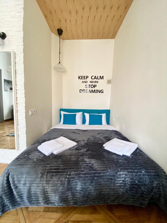 Dreaming Apartments Lviv Bagian luar foto