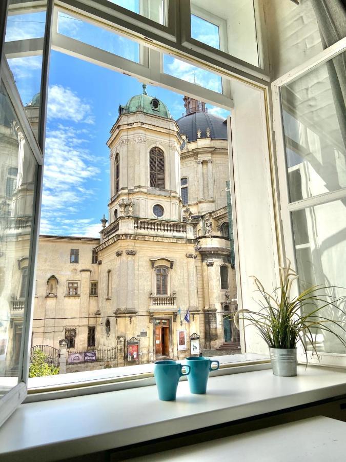 Dreaming Apartments Lviv Bagian luar foto